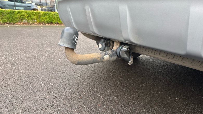 Land Rover Discovery 3.0 SDV6 HSE Luxury 5dr Auto Diesel Station Wagon